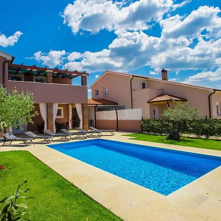 Holiday home Mariella